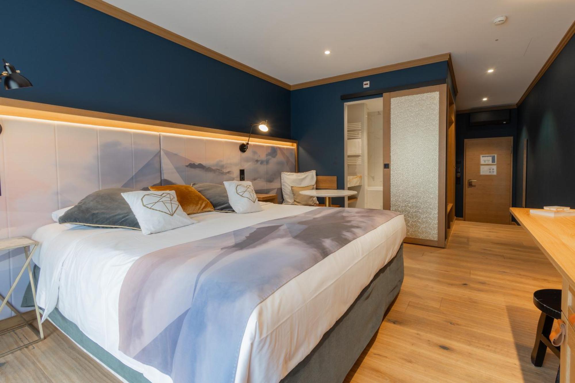 Signature Room